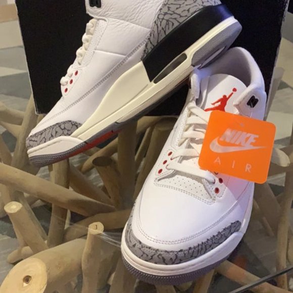 Jordan 4 main image 5